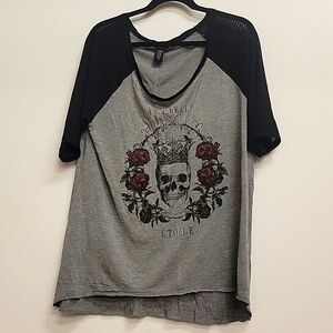 Torrid Sheer Sleeve Raglan 1X Skull Roses
